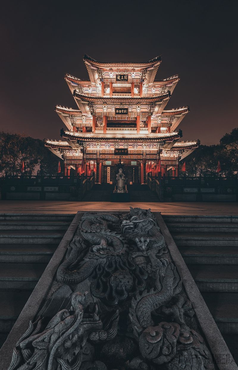 夜色龙王庙