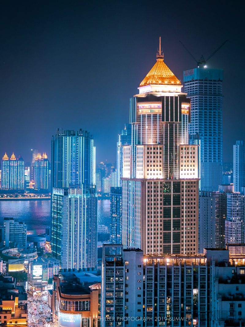 佳丽广场及周边的高楼