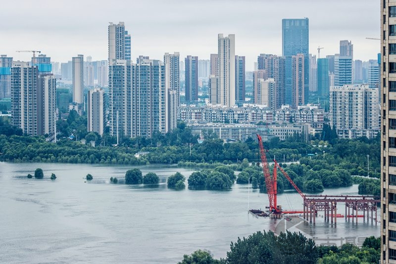 汉江湾在建的龙阳桥