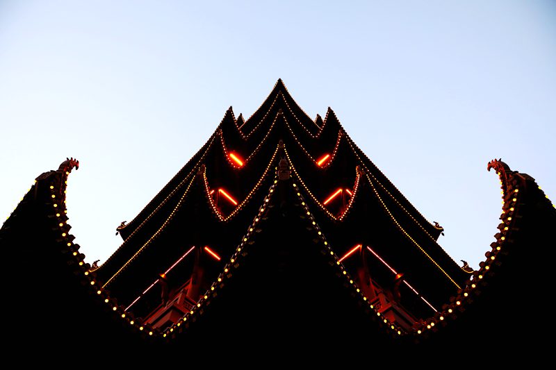 黄鹤楼的美轮美奂的轮廓线条