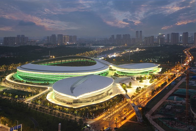 体育中心夜色美