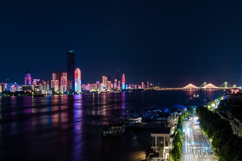 长江大桥武昌桥头