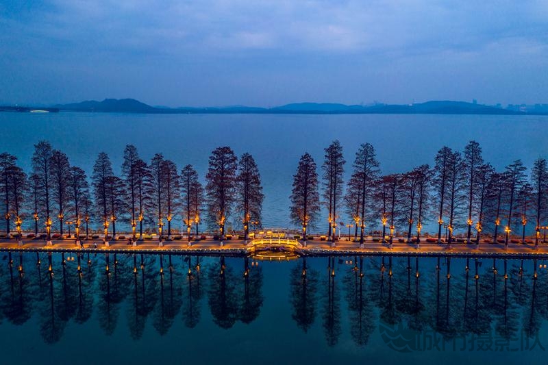 东湖绿道的黄昏