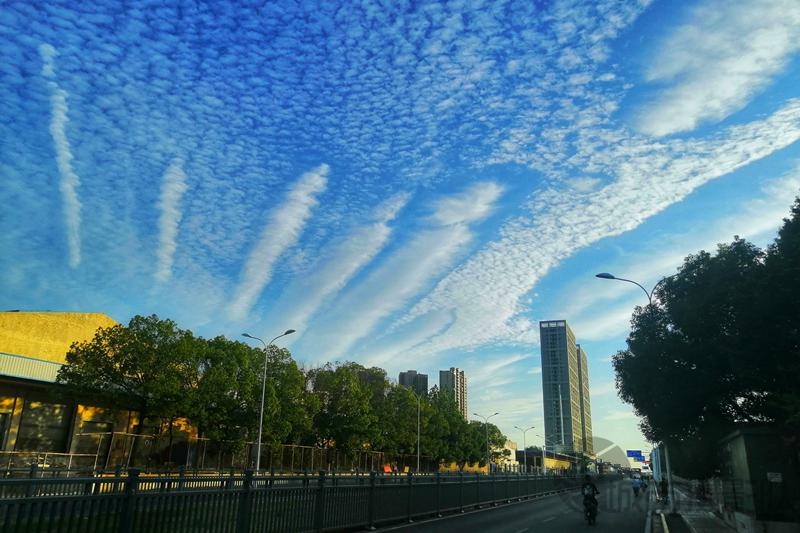 武汉经济技术开发区的蓝天