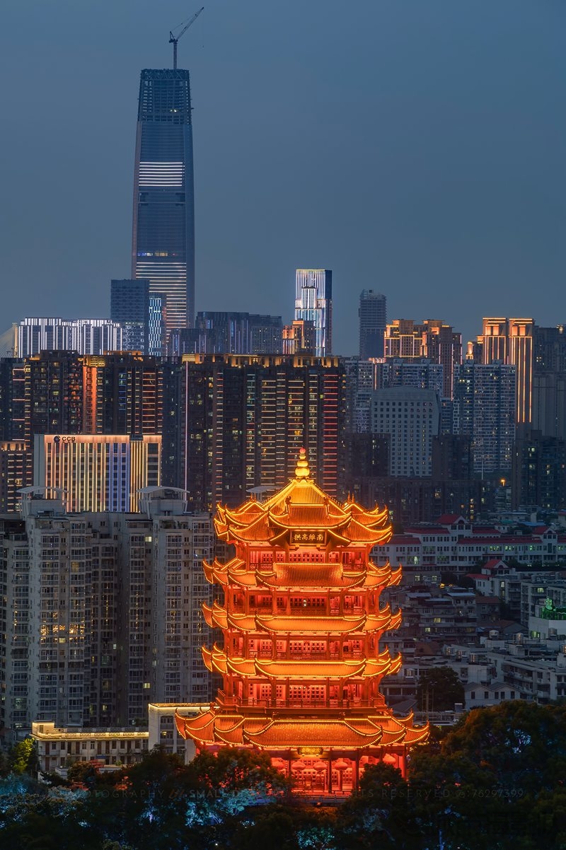 地标同框