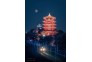 “超级月亮”之夜，黄鹤楼与疾驰的火车、满月构成一幅美丽的江城月夜图。二次曝光。