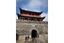 4月29日，登上饱经沧桑的荆州古城，抚今追昔。