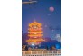 4月27日晚19点30分，武汉上演“超级月亮”天文现象。