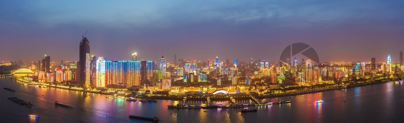 江城不夜天