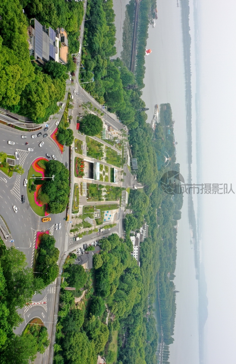 东湖梨园广场今昔对比