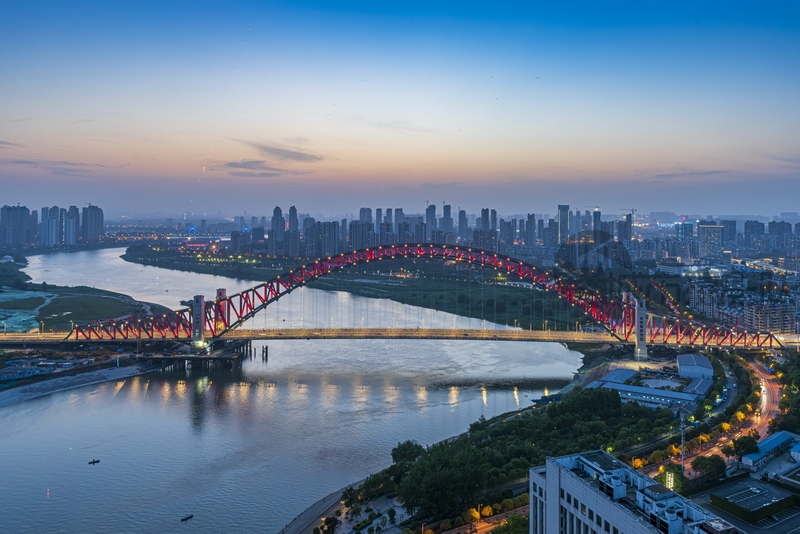 汉江湾桥建成通车