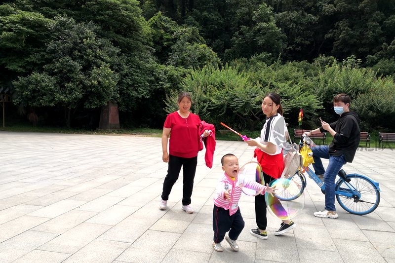 幸福一家人