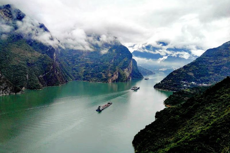 长江西陵峡