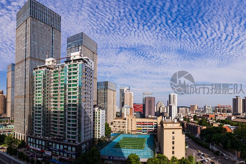 盛夏的都市