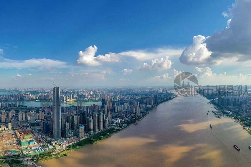 江阔天空