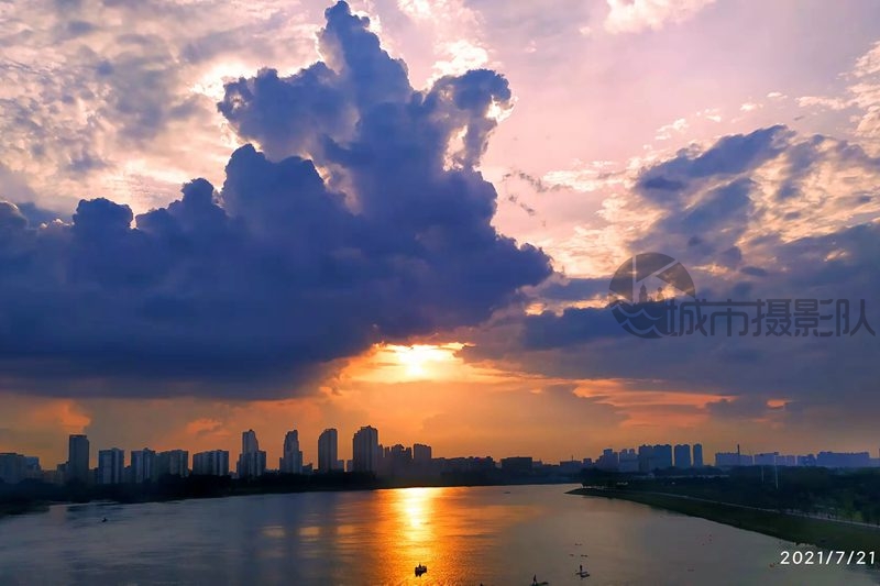汉江夕阳
