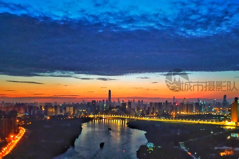 汉江湾晨景