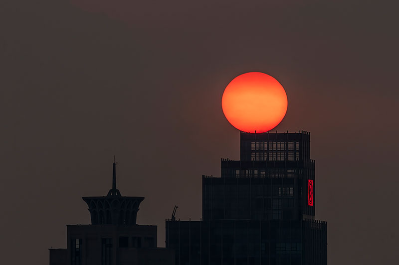 落日好圆