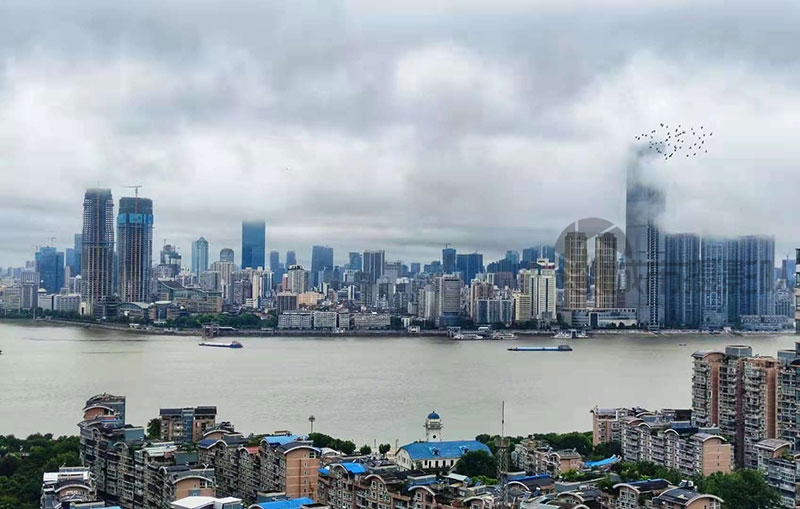 江城云雨