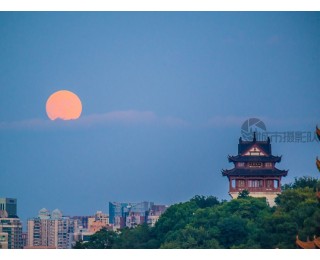 中秋前夜，月照黄鹤楼｜城市摄影队