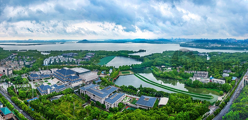 风雨大东湖