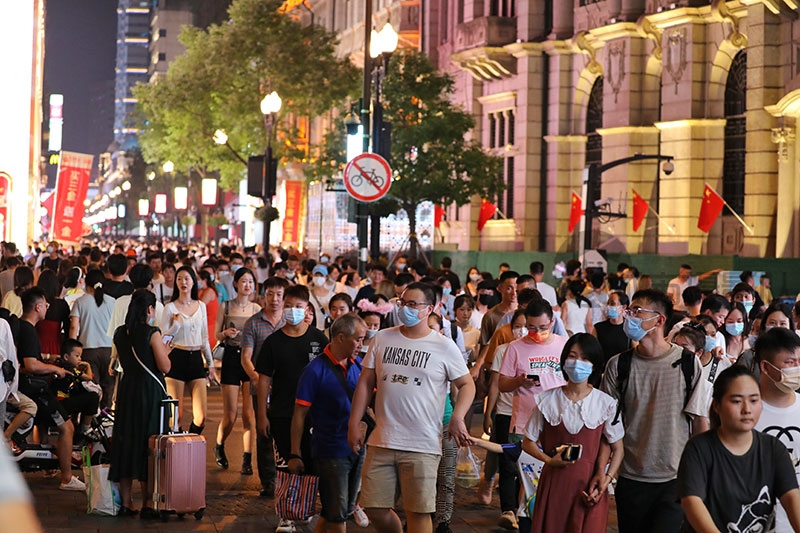 江汉路步行街夜色