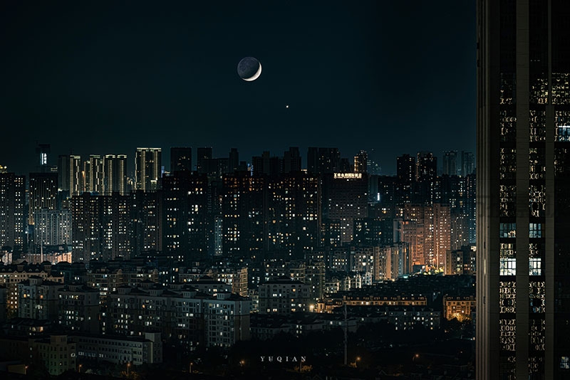 美妙的金星伴月