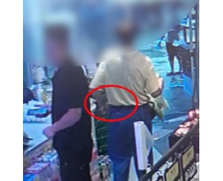 市民买菜时手机不翼而飞，监控显示被人顺走，民警2小时迅速找回