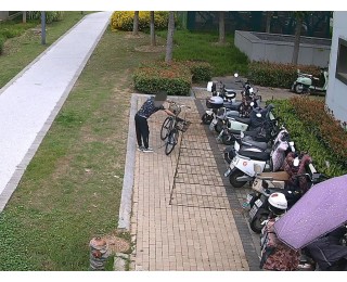青山警方“民生案件大会战”再添战果，系列自行车被盗案告破！