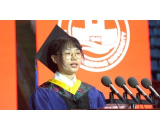 她出生即遭遗弃成孤儿，十岁又痛失养父，如今考取985大学博士！