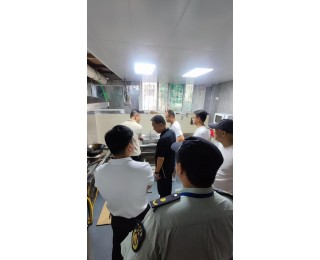 危险！餐馆在半地下室违规用气，冶金街道迅速处置消除安全隐患