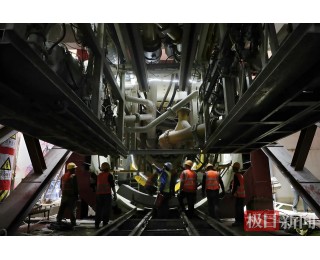 武汉地铁12号线双线同步穿越汉江