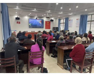 江夏交警为不同群体定制“安全出行指南”