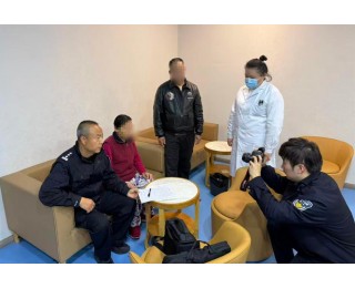 将窗口“搬”至病床前，东西湖户籍民警上门服务解民忧