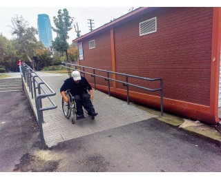 口哨声里的小巷新生，青山“微改造”温暖市民出行路