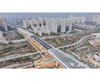 高新三路高架冲刺通车节点 立体交通赋能同城发展