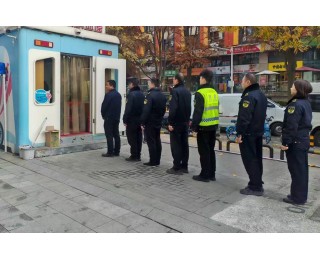 撸起袖子献出一腔热血，青山区红钢城街道综合执法中心14名队员无偿献血2800CC