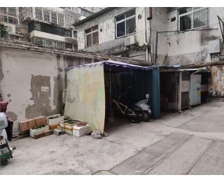 江夏区纸坊街道拆除隐患停车棚，筑牢居民安全防线