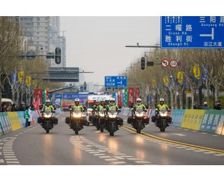 精耕善治，因您而变！武汉交警书写为民答卷