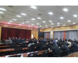 武汉3200台除雪融冰装备全面备战今冬首场降雪，保障道路桥梁安全畅通，市民生活井然有序