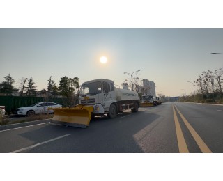 武汉今冬首发扫冰除雪倡议书：以雪为令齐发力，同心护路暖江城