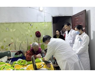 把诊室“搬”进家，这个社区持续推进“送医上门”服务