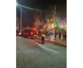 第一年参加春节安保，这名新警与小女孩留下特别合影