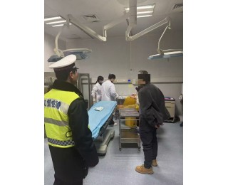 小女孩手筋断裂从应城急赴武汉救治！武汉高速交警开辟“生命通道”