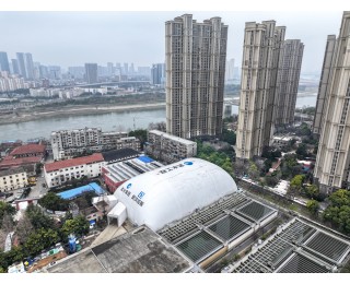 湖北首例！巨型“气球”罩住4000㎡施工工地，扬尘和噪声通通“锁”在球内不扰民
