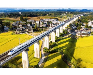 贯彻落实省委城市工作会议精神 局长谈㉟|恩施州自然资源和城乡建设局党组书记、局长邓亚敏：锚定内涵发展彰显恩施特色以城市高质量发展赋能支点建设