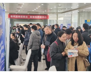 “当天就能上岗！”江汉区这场招聘会诚意满满