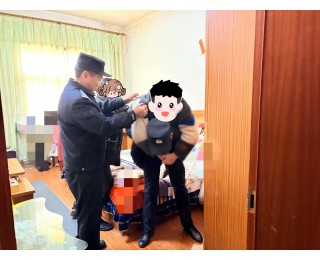 爱心接力暖民心！黄陂公安上门接送残疾群众办证解难题