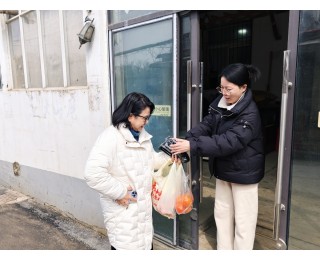 游客无人机遗失东湖樱园，环卫女工捡到两小时内归还