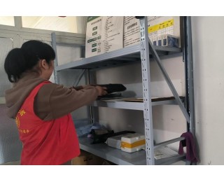 以收发快递为桥梁，驻村工作队温暖服务模式获好评